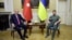 Президент Украины Владимир Зеленский (справа) и президент Турции Тайип Эрдоган во время встречи во Львове, 18 августа 2022 года