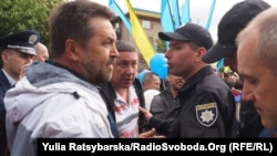 Поліція на місці сутичок у Дніпрі, 9 травня 2017 року