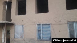 Спорный дом, из-за которого Гуландом Дедабаева устроила самоподжог.