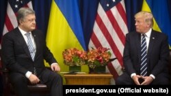 Зустріч президентів США та України Дональда Трампа (п) та Петра Порошенка, Нью-Йорк, 21 вересня 2017 року