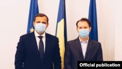 Lliderul Platformei DA, Andrei Năstase și premierul României, Florin Cîțu, București, mai 2020.