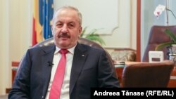 Președintele Consiliului Național al PSD și fost ministru al Apărării, V. Dîncu a vorbit pentru Europa Liberă, în contextul reuniunii miniștrilor de Apărare NATO/Bruxelles. El a răspuns și la întrebări privind probleme interne, inclusiv despre cele care divizează Coaliția. 