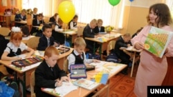 День знань в одній зі шкіл Києва, 1 вересня 2016 року (Ілюстраційне фото)