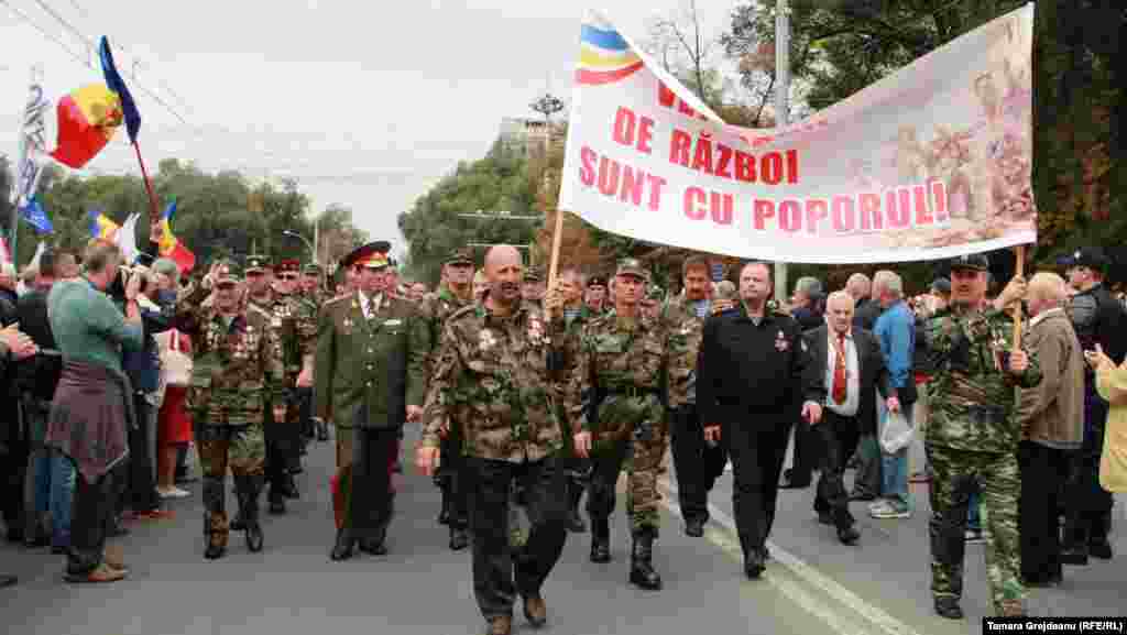 13 septembrie 2015. Protest organizat de Platforma civică &quot;Demnitate şi Adevăr&quot;