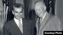 U.S. President Dwight D. Eisenhower (right) meets with Iran's Mohammad Reza Shah Pahlavi in 1954.