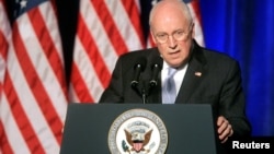 دیک چینی در کنفرانس محافظه‌کاران در سال ۲۰۰۸