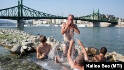 2013. augusztus 8-án például Újpesten 40 fokot mértek, a Szabadság híd környékén is csak pár fokkal kevesebbet