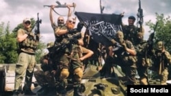 Ляшук з ісламським прапором