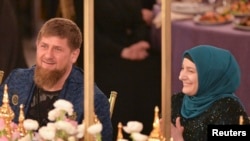 Lliderul cecen Ramzan Kadîrov și soția sa Medni