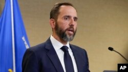 Справа Сміта стосується ймовірних порушень закону Хетча