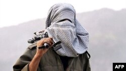 Një luftëtarë i grupit militant, Partia e Punëtorëve të Kurdistanit. Fotografi ilustruese nga arkivi. 