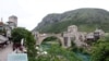 Pogled na mostarski Stari most (maj 2021.)