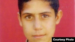 حدادی که اکنون  ۲۷ ساله‌است، هنگامی که ۱۵ سال داشت به اتهام قتل محمدباقر رحمت بازداشت شد. عکس آرشیوی است
