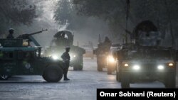 Троє озброєних людей увірвалися до університету 2 листопада і протягом більше ніж п’яти годин вели перестрілку зі співробітниками сил безпеки