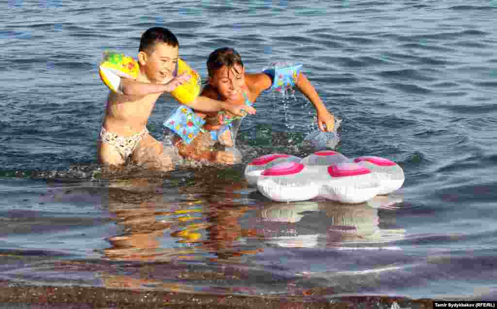 Кичинекей достор.&nbsp;