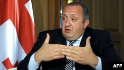 Грузинская общественность ощутила явное давление на президента Георгия Маргвелашвили со стороны исполнительной власти и его же соратников по правящей коалиции «Грузинская мечта»