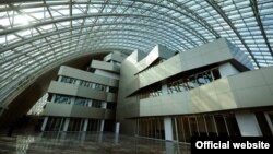 Сегодня день был тяжелый не только в парламенте, но и во всей стране