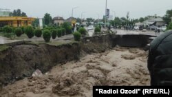 Селден жабыркаган жолдор. Куляб шаары. 11-май,2021-жыл.