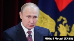 Зниження рейтингу Путіна відбувається на тлі зростання податку на додану вартість, підвищення пенсійного віку та падіння реальних доходів населення