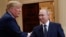 Дональд Трамп говорит с Владимиром Путиным во время саммита в Финляндии в 2018 году
