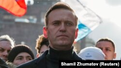 Оппозициячыл саясатчы Алексей Навальный Москвадагы митингде, 29-февраль 2020-жыл. 