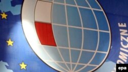 Форум в Кринице был посвящен в основном экономическим проблемам, но там, где дело касалось политики, вопросы об интеграции новых демократий в Евросоюз и будущем объединенной Европы были, вероятно, самыми главными