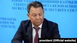 Омурбек Суваналиев.