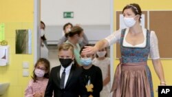 Alkotmányellenes lett a kötelező maszkviselés