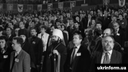 На III всеукраїнських зборах Народного Руху України (лютий-березень 1992)