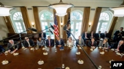 Барак Обама обговорює сирійське питання з лідерами Конгресу, 3 вересня 2013 року