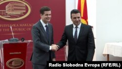 Wess Mitchell dhe Zoran Zaev 