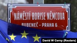 Praga - inaugurarea Pieței Boris Nemțov, din fața ambasadei Rusiei, pe 27 februarie 2020. Între timp, ambasada și-a schimbat adresa oficială.

