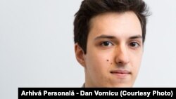 Dan Vornicu practică voluntariatul de aproximativ 6 ani.
