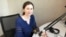 Experta Nadejda Hriptievschi în studioul Europei Libere la Chișinău