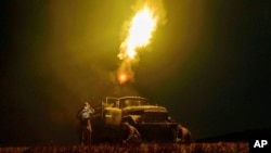 Ілюстраційне фото. Українські солдати протиповітряної оборони відбивають атаку російських дронів на Дніпропетровщині, серпень 2025 року