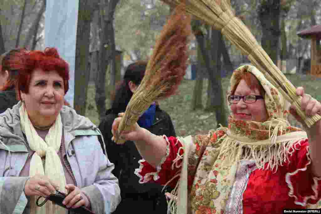 В отличие от остальных городских праздников этот носит абсолютно неформальный характер, потому что на протяжении многих лет он проводится собственными силами горожан