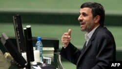 رئیس جمهور ایران ۲۴ اسفندماه ۱۳۹۰، برای نخستين بار در تاريخ جمهوری اسلامی به مجلس رفت تا به سوالات نمایندگان پاسخ دهد.