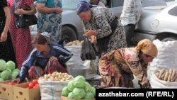 Продовольственный рынок в Дашогузе