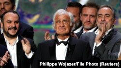 Киноактёр Жан-Поль Бельмондо Париждеги Цезарь сыйлыгын тапшыруу аземинде. 24-февраль, 2017-жыл.