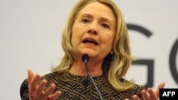 Гілларі Клінтон виступає на прес-конференції під час Глобального протитрерористичного форуму в Стамбулі 7 червня 2012 року