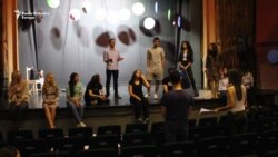 Predstavom protiv droge