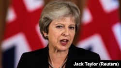 Зустріч відбувається за кілька днів до саміту ЄС 25 листопада, на якому мають узгодити остаточну угоду про вихід Британії з Євросоюзу