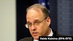 Marshall Billingslea, emisarul special al președintelui Statelor Unite pentru controlul armelor, se va întâlni cu viceministrul rus de Externe Sergei Ryabkov la Viena.