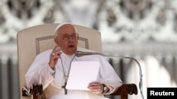 Papa Françesku.