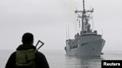 Если Тбилиси подключится к процессу организации системы безопасности в акватории Черного моря, то, скорее всего, только на прибрежном инфраструктурном уровне