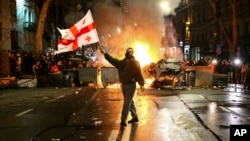 Участник акции на проспекте Руставели