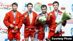 Ғуломшо Давлатназаров аз рост дуюм