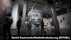 Статуя Батьківщина-мати. 11 лютого 2020 року. «Київ-Пасажирський»