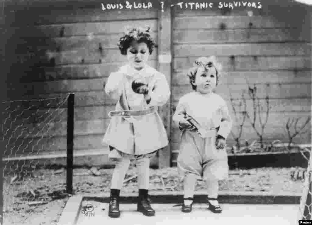 Edmond dhe Mishel Navratil, t&euml; ashtuquajturit &quot;Jetim&euml;t e Titanikut&quot;, s&#39;flisnin anglisht dhe u desh koh&euml; p&euml;r t&euml; gjetur n&euml;n&euml;n e tyre n&euml; Franc&euml;, meq&euml; babai i tyre vdiq n&euml; tragjedi.