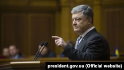 Петро Порошенко вважає, що оновлення складу ЦВК розблокує вибори в об’єднаних територіальних громадах